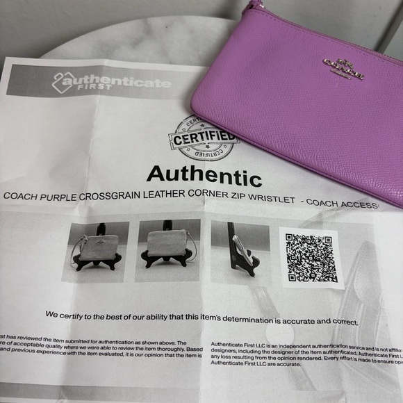 Coach Lavender Purple Lilac Leather Wristlet - Picture 5 of 5